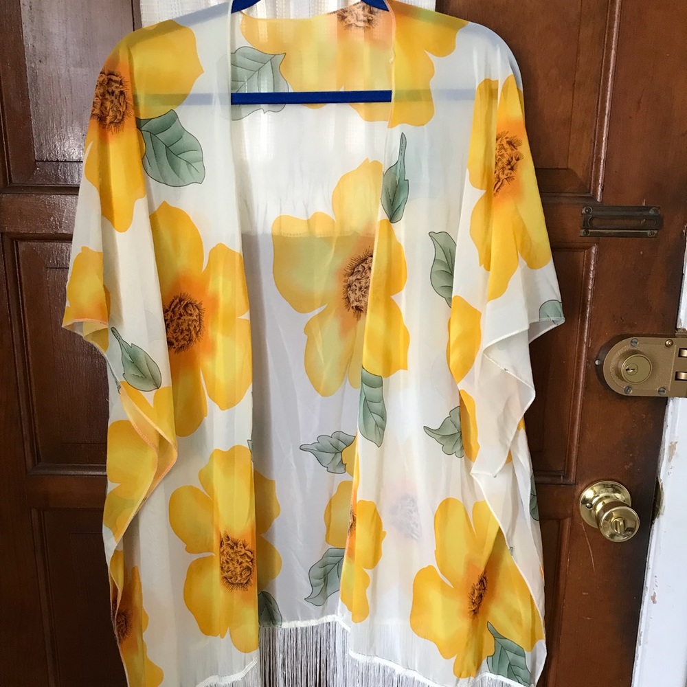 ✨Final Sale✨ Beach kimono